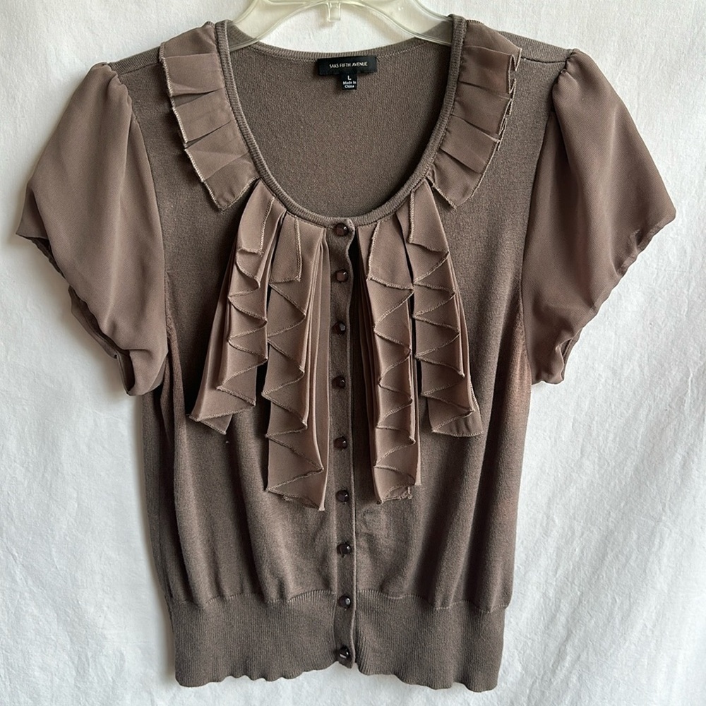 Saks Fifth Avenue taupe brown vintage sweater, size M